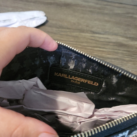 KARL LAGERFELD WRISTLET DOUBLE ZIP Multi Paris Icons NWT - Picture 10 of 16